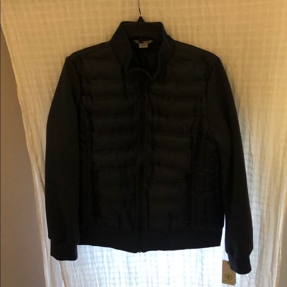 Navy blue Gaiam light puffer jacket, NWT